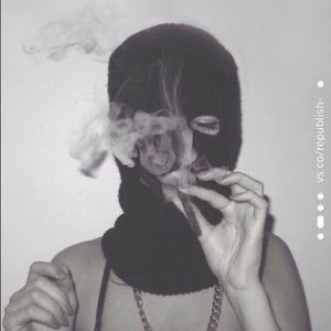 Meet your Posher, Faviola